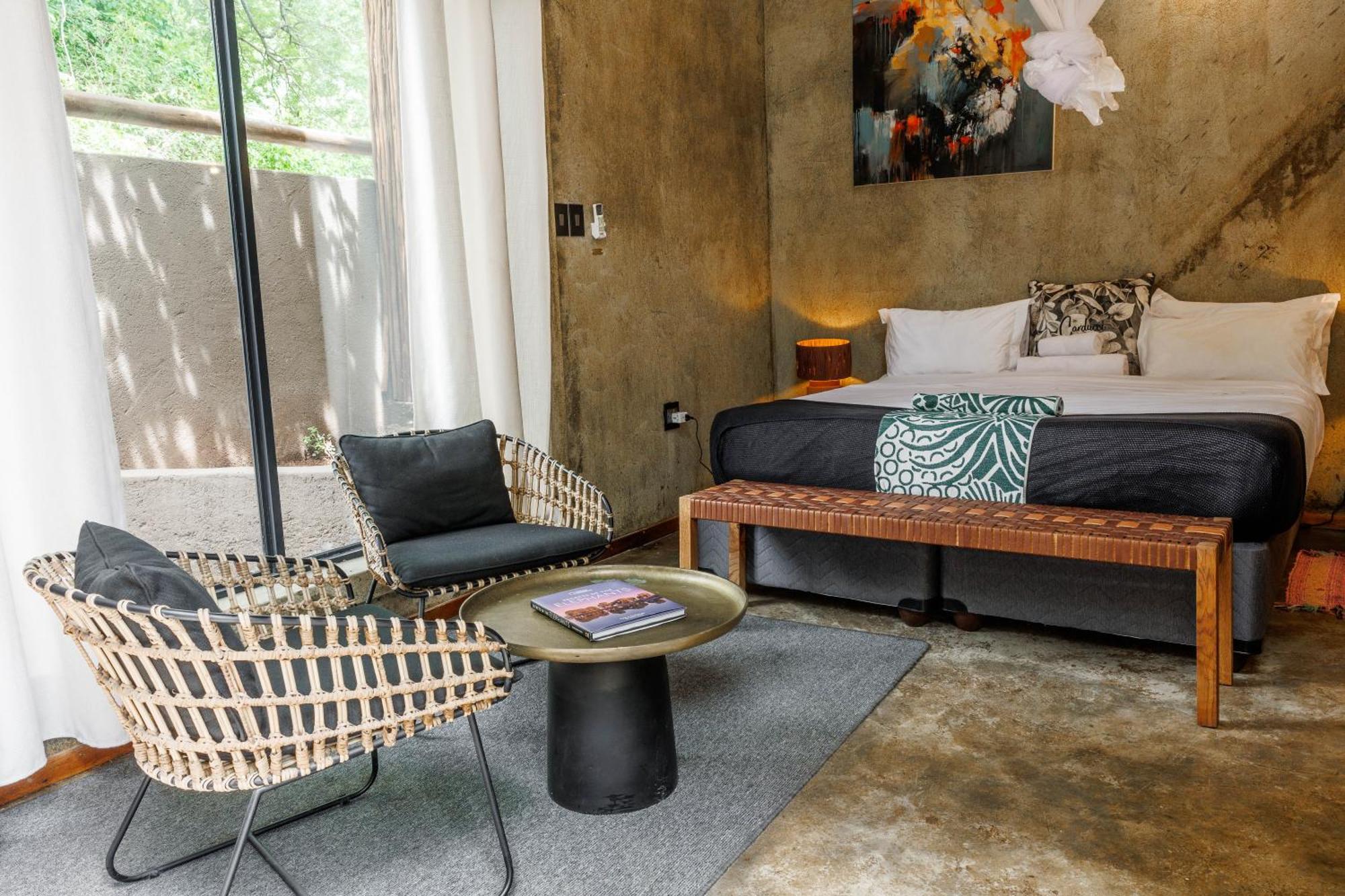 Chobe House Villa And Chalets Kasane Bagian luar foto
