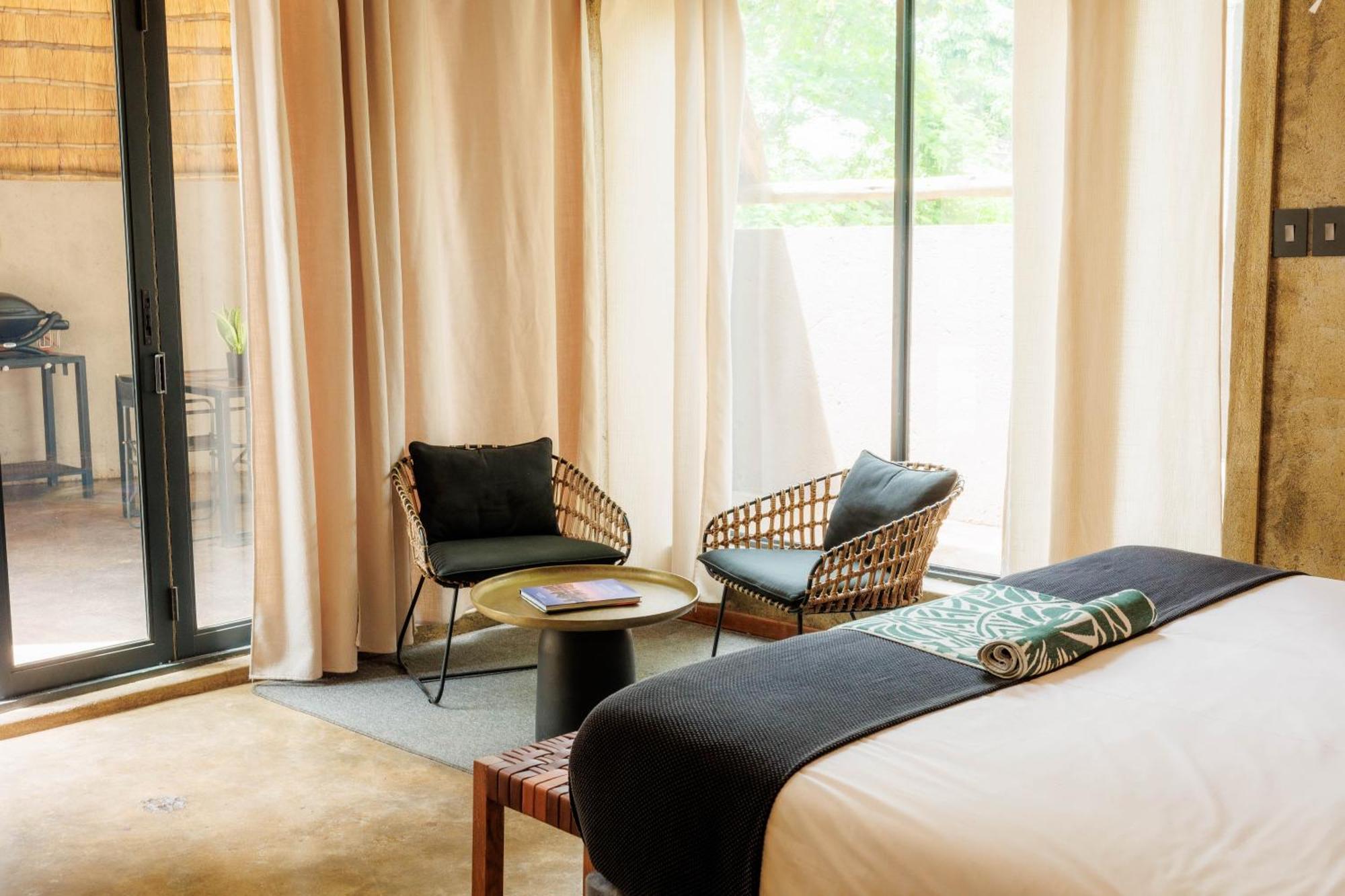 Chobe House Villa And Chalets Kasane Bagian luar foto
